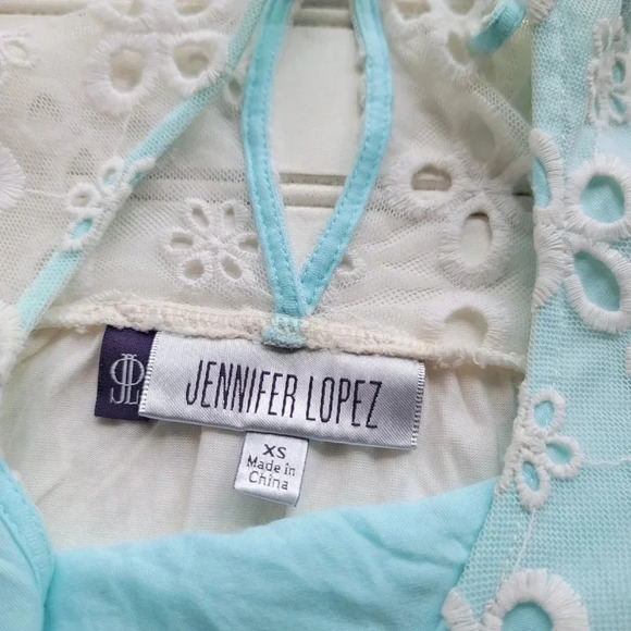 Jennifer Lopez Tank Top White Aqua Blue Back Button Keyhole Eyelet Sleeveless XS - Picture 9 of 12